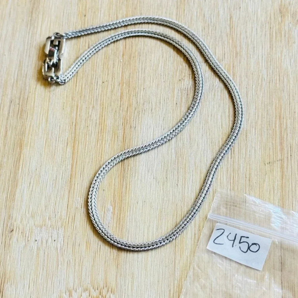 Givenchy Signed Choker Logo Necklace Silver Modernist Chain 18